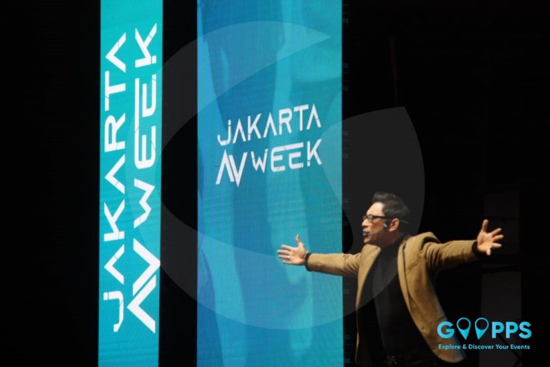 Penuh Energi dan Interaktif, James Gwee Tutup Seminar Hari ke-2 Jakarta Audio Visual Week